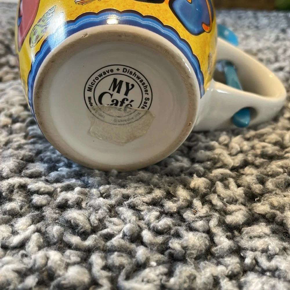 Nassau Bahamas Mug with Spoon - Picture 4 of 4